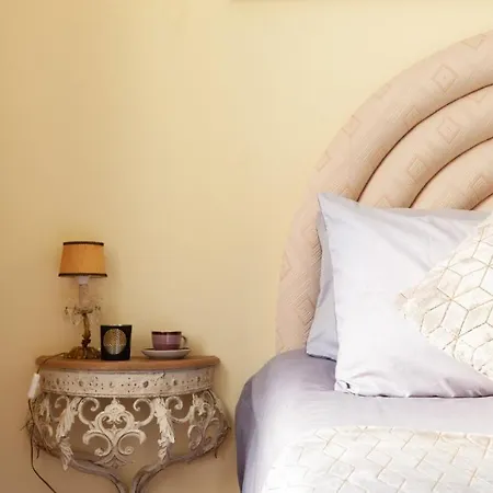 Plum Guide - Vista Antica Apartment *