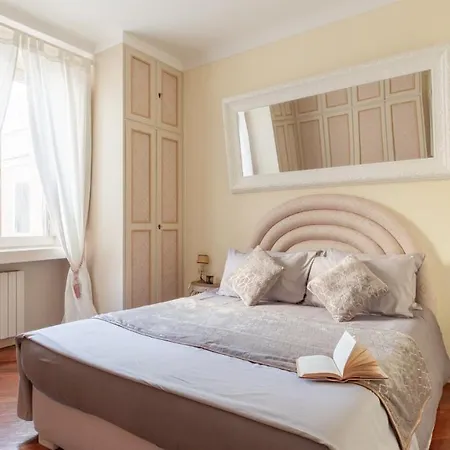 Plum Guide - Vista Antica Apartment
