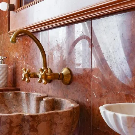 Apartment Plum Guide - Vista Antica Rome